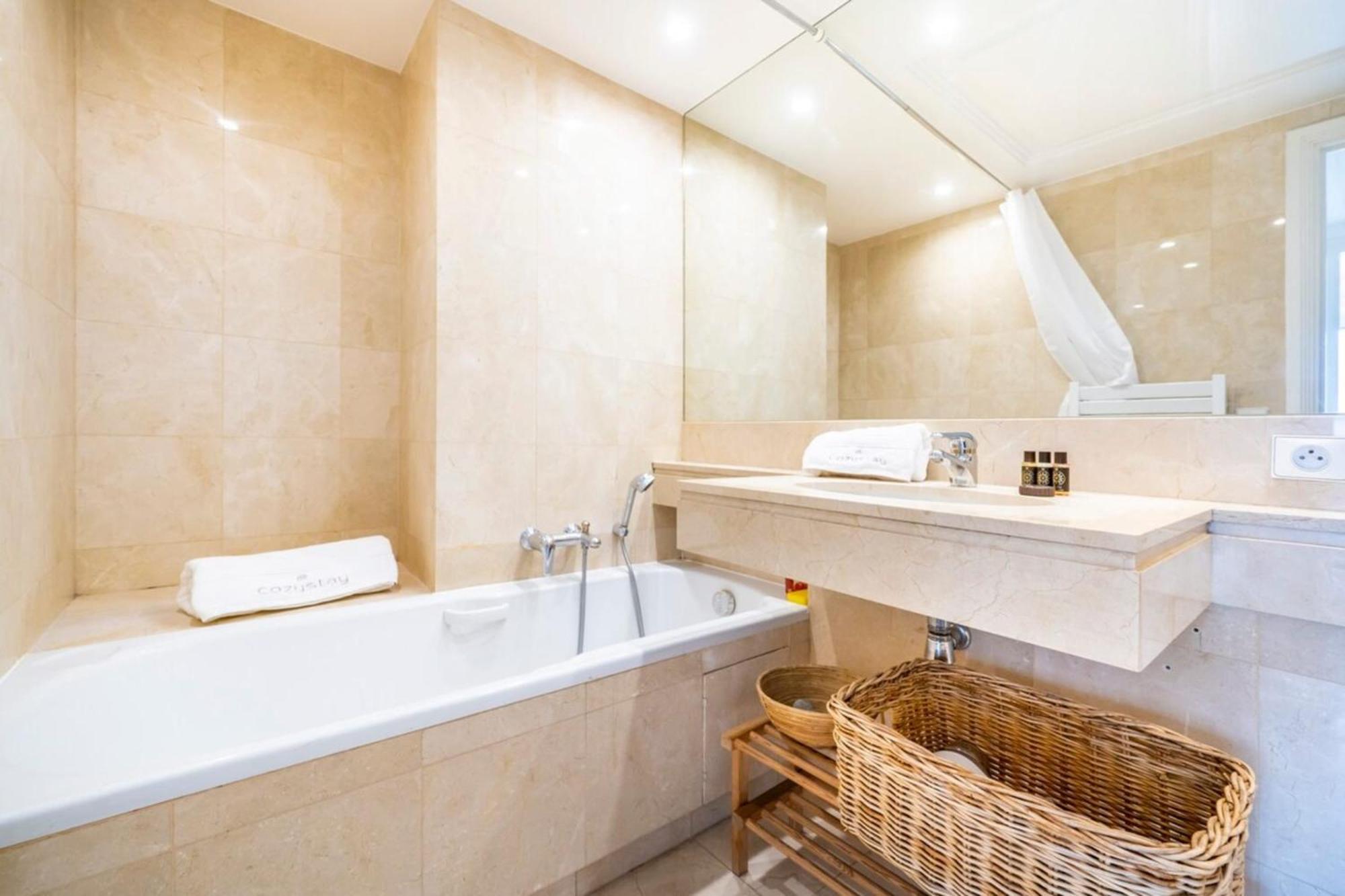 Banane Beau 2 Pieces Cannes
